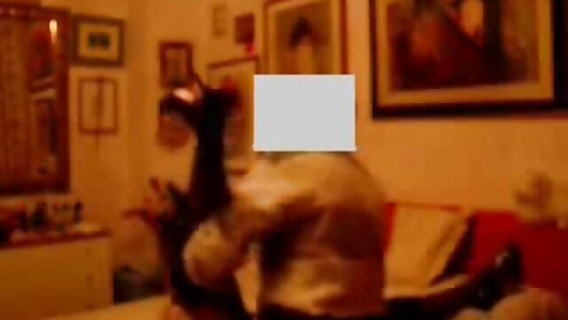 高品質 :  ナターシャ・ニースは彼女の猫を大きなペニスで満たす 動画 セックス 女性 アダルト動画 